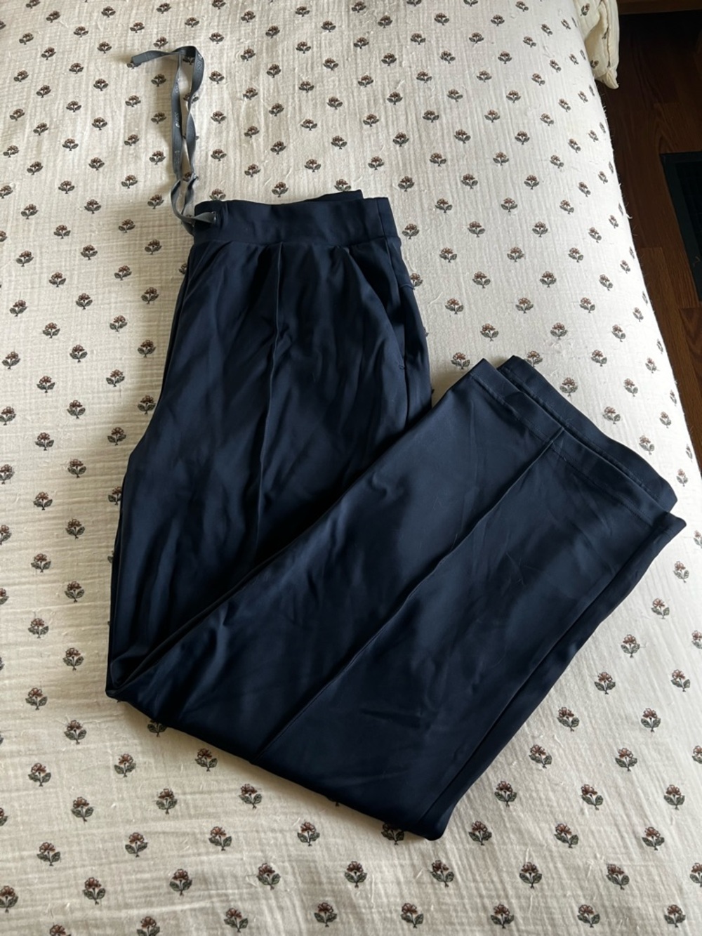 Figs FORMx Wide Leg Scrub Pants, Navy